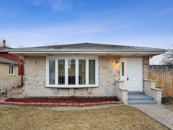 4555 W 58th St, Chicago, IL 60629