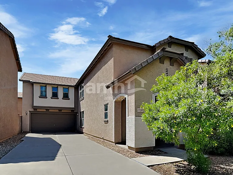 17182 N 184th Dr — Photo 1