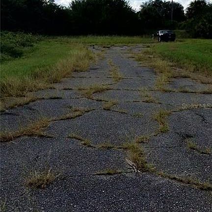 5th image of Hayward Ave