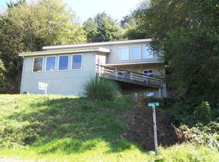 295 Radar Rd, Yachats, OR 97498