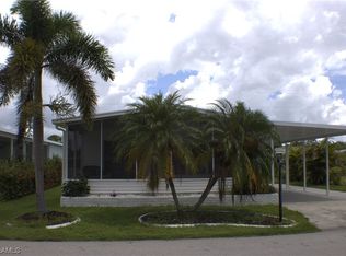 5525 Miles Standish Ln, North Fort Myers, FL 33917