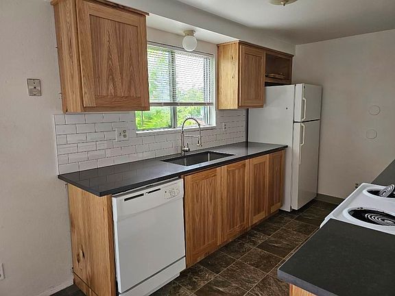 5th image of 316 W 30th St #316
