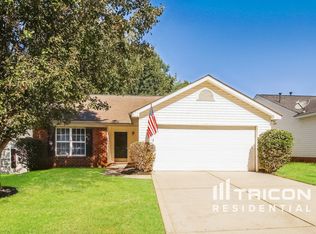 1114 Stonehenge Ln, Charlotte, NC 28216