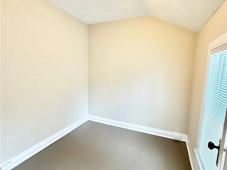 148 Maple St — Photo 18
