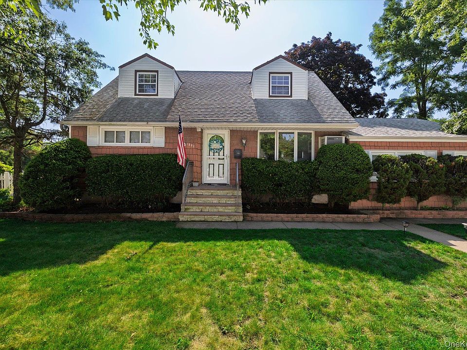 1st image of 1582 Bellmore Road