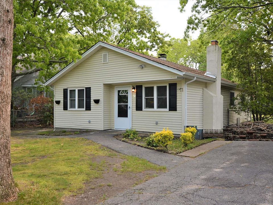 1st image of 27 Robinwood Street