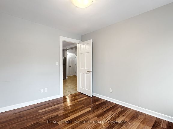 4th image of 240 Blackburn Ave