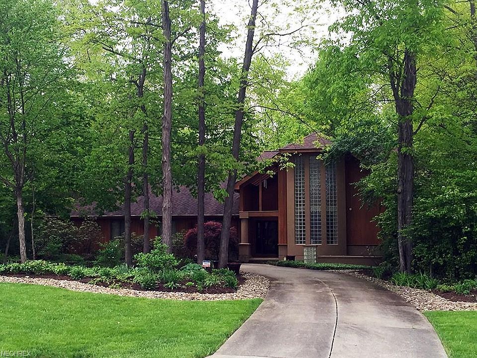 1st image of 3424 Old Hickory Ln