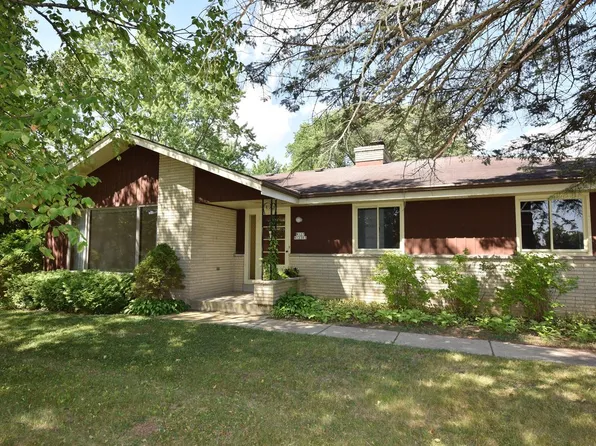 W127N12303 Knollwood DRIVE, Germantown, WI 53022