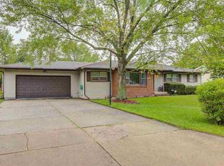 2524 Bootmaker Dr N, Beloit, WI 53511