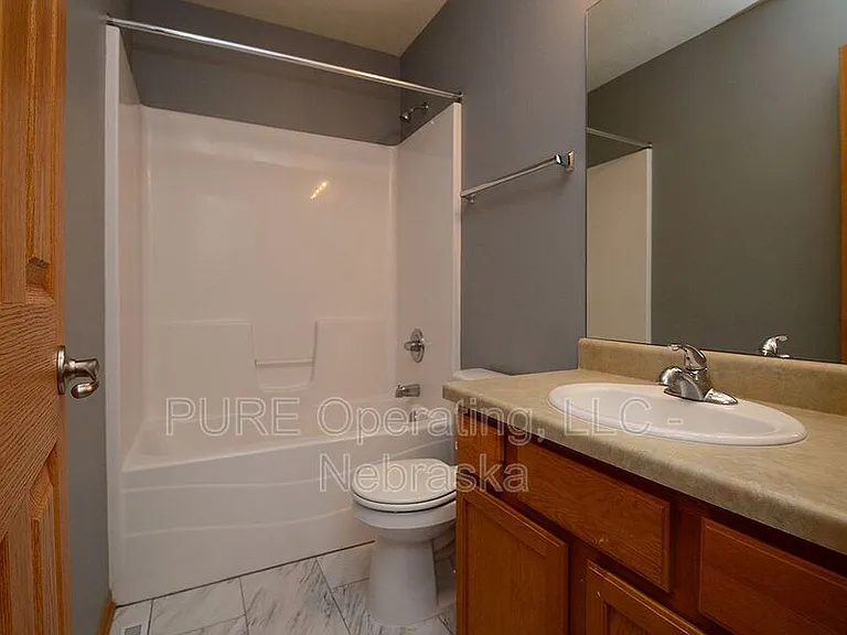 6110 S 188th St — Photo 9