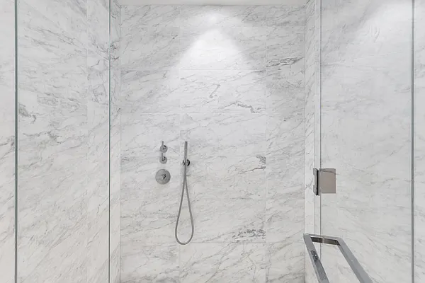 Rented by Compass | media 36