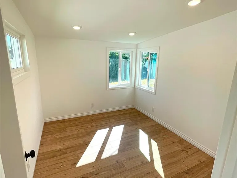 8015 McNulty Ave — Photo 14