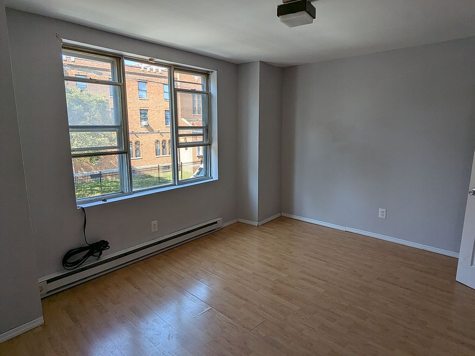 1st image of 3547 Frankford Ave Floor 2