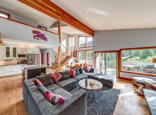 7457 Dogwood St, Pemberton, BC V0N2L1