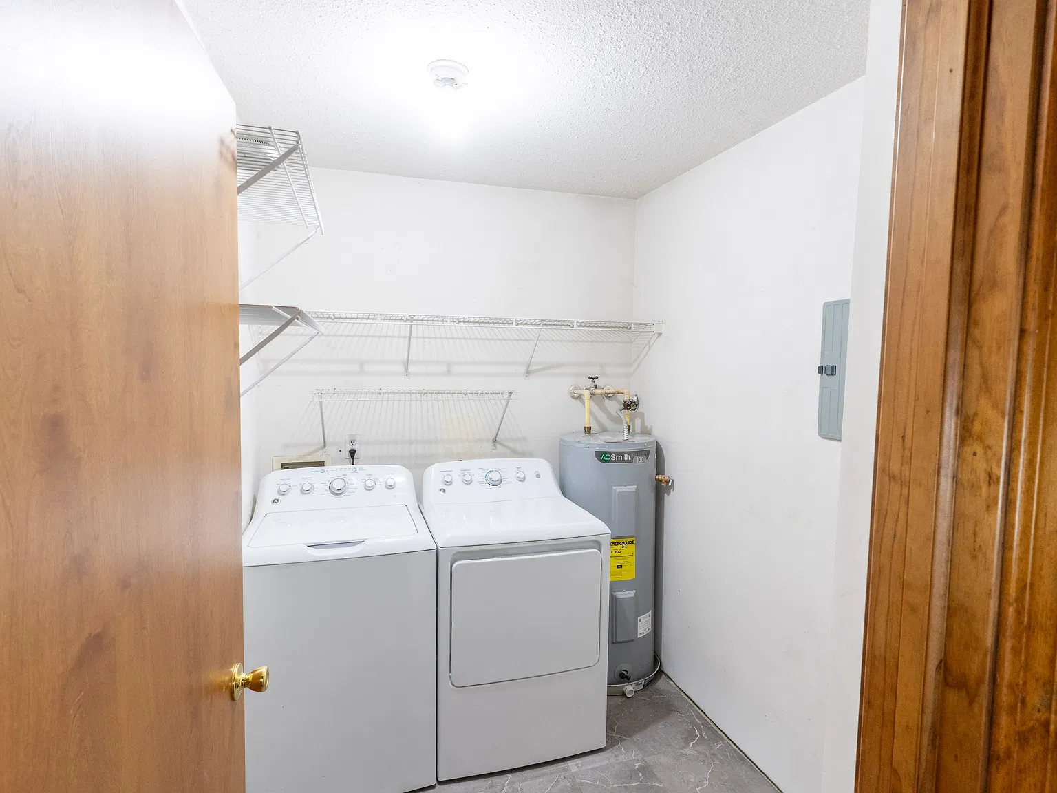 2 bed, 1069 sqft, $1,850 — Photo 3