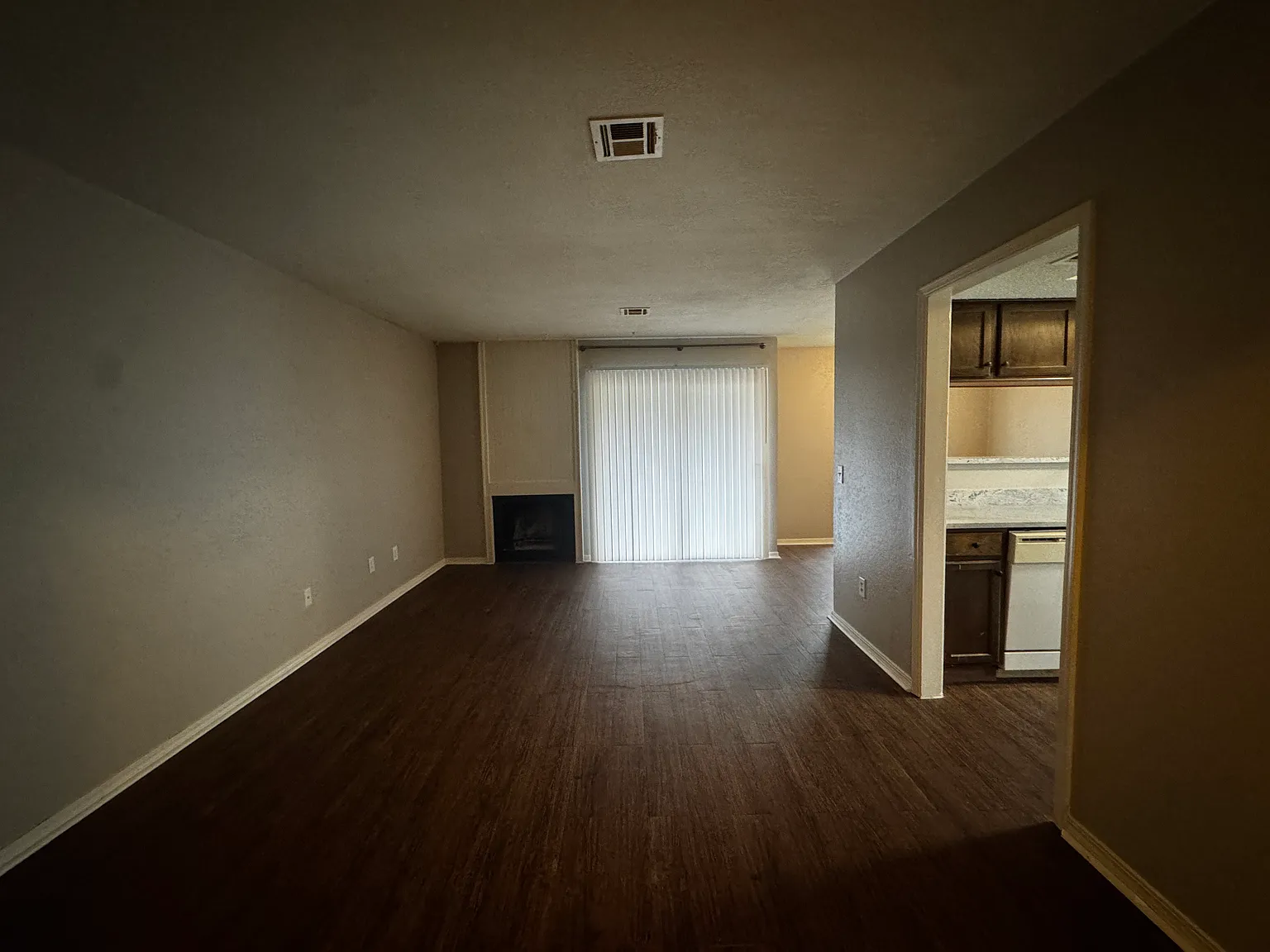 5119 S Delaware Pl — Photo 2
