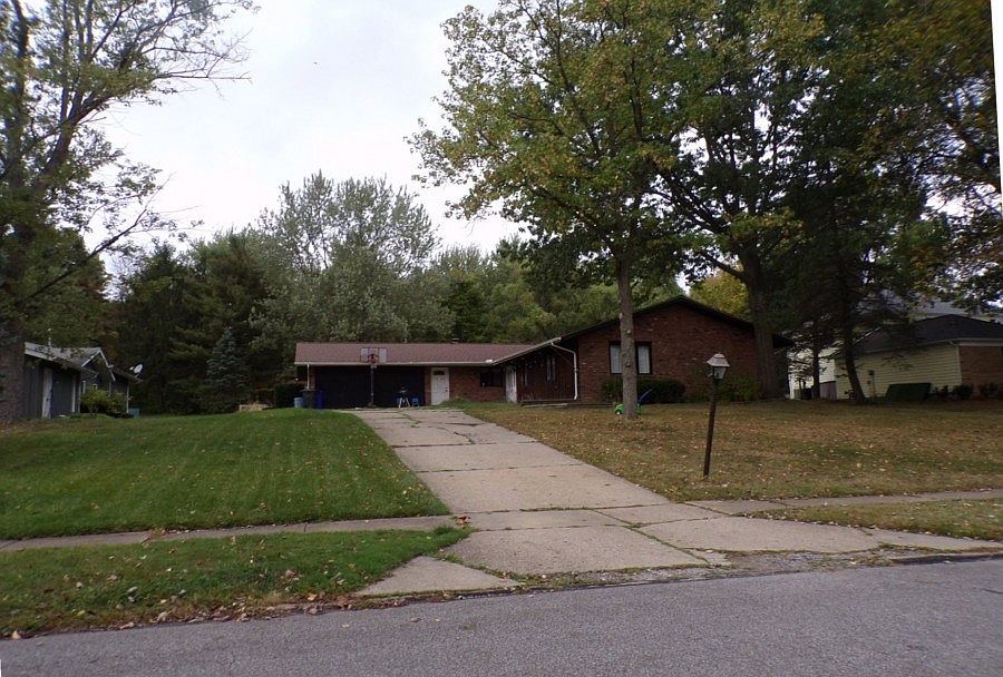 1st image of 132 Parkview Dr