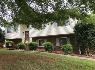 7911 Snyder Farm Rd, Tobaccoville, NC 27050