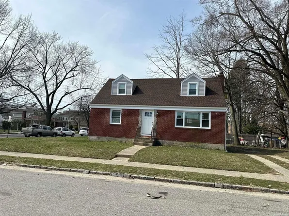 153 Hopper Street, Westbury, NY 11590