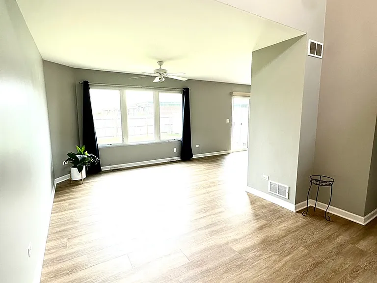 2394 Caton Crest Dr — Photo 7