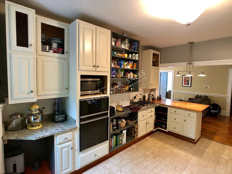64 Mozart St #2 — Photo 4
