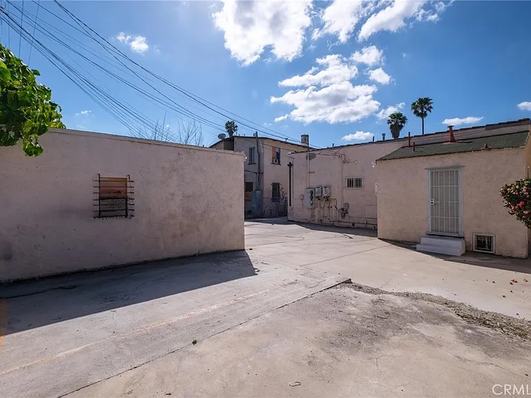 4533 Saturn St — Photo 8