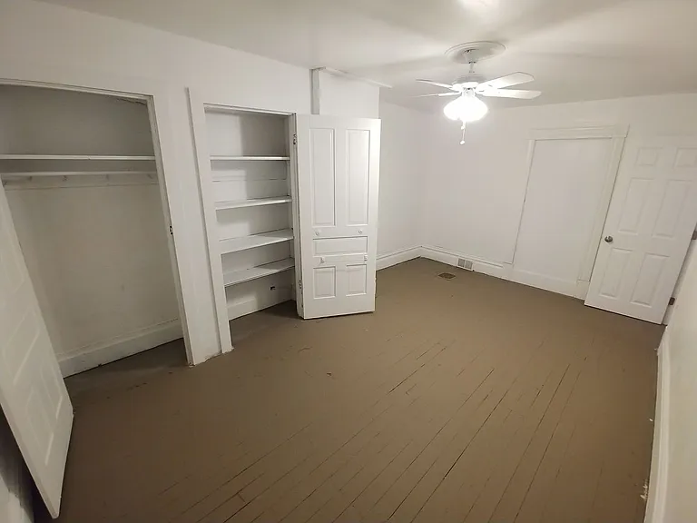 640 Lillian St — Photo 3