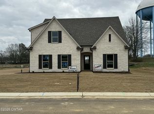 2307 Cherokee Trl, Dyersburg, TN 38024