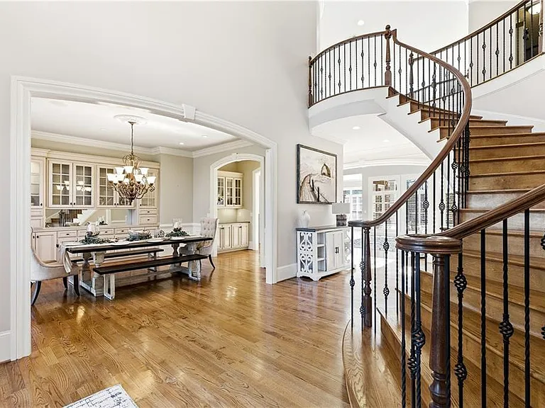 6335 Howell Cobb Ct — Photo 4