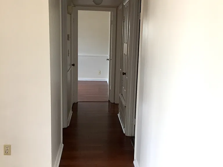 511 Lama St — Photo 2