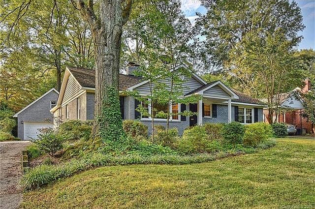 Beautiful front yard