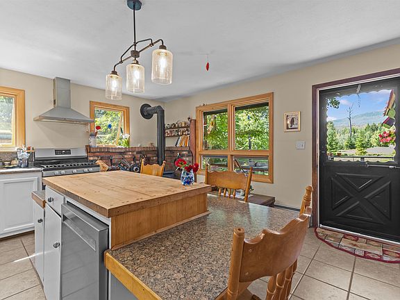 5th image of 570 West Hill Road