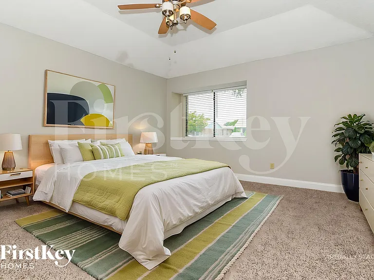 1007 Creighton Ct — Photo 10
