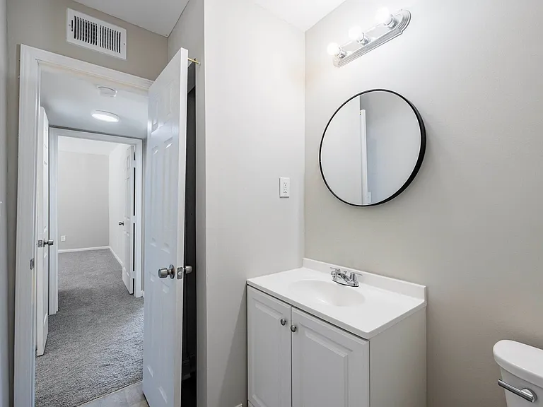 Monteleone Apartments in Atlanta, GA | Apartments Near Emory & Briarcliff Road Living — Photo 26