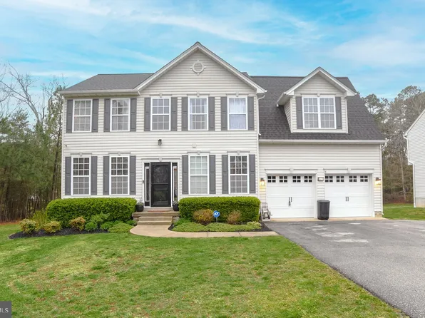 18471 Matthews Dr, Lexington Park, MD 20653