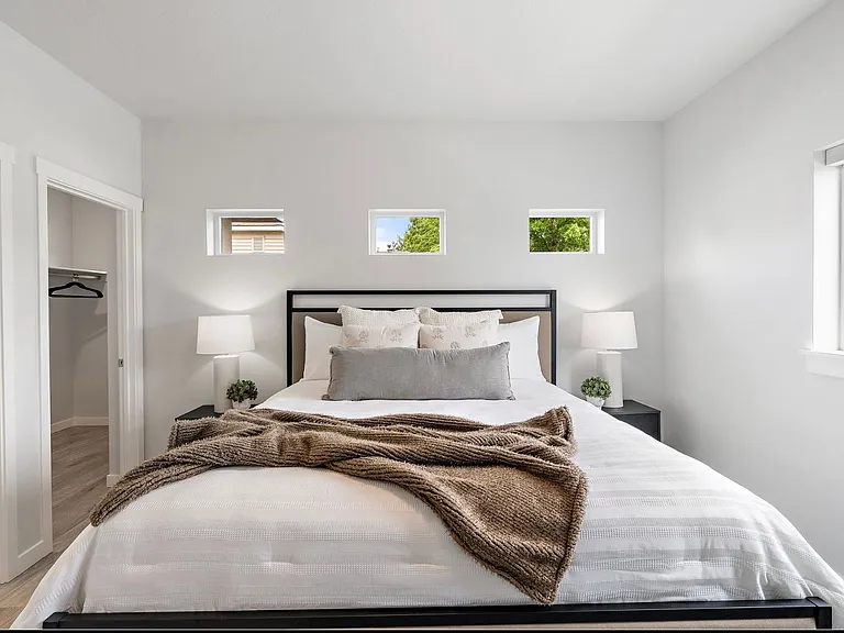 8953 W Irving St — Photo 32