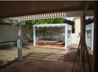 8025 Pottery Creek Dr, Las Vegas, NV 89128