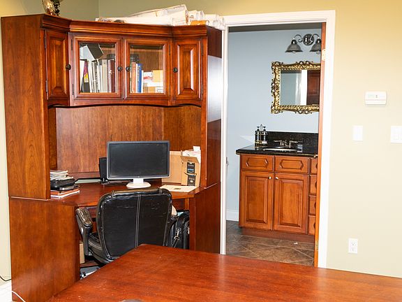 5th image of 17325 Los Alimos St
