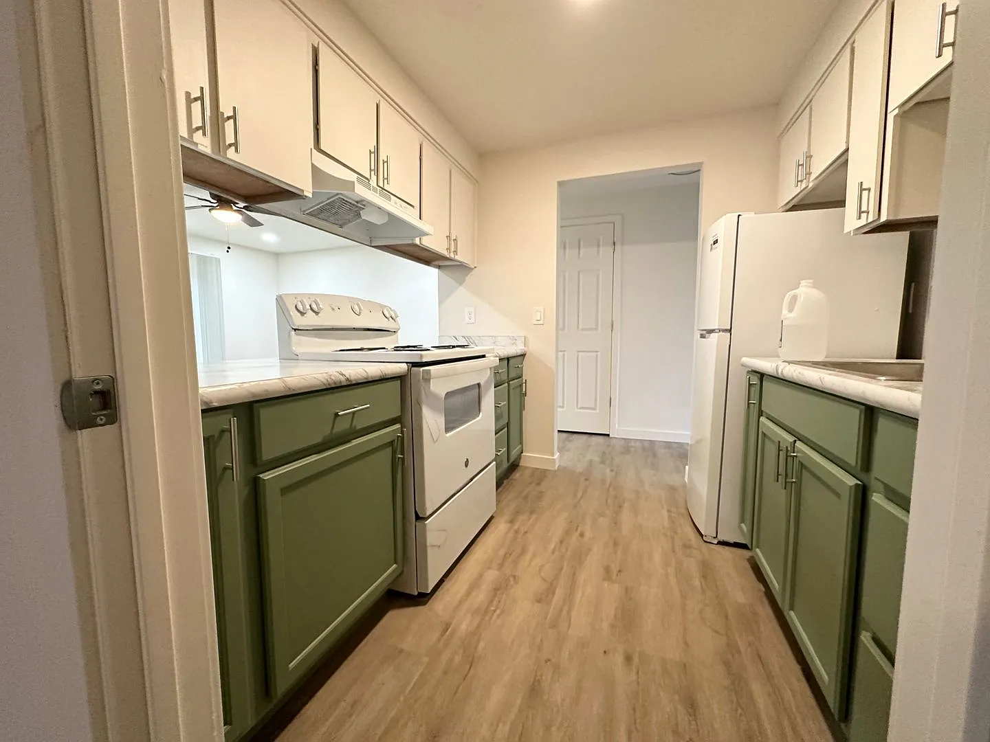 Charming 3 Bedroom Cornelius Duplex! — Photo 3
