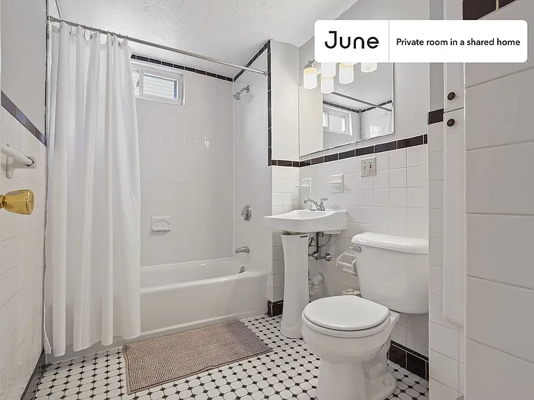 153 Murdock St #A — Photo 8