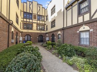 20 Garber Sq APT C8, Ridgewood, NJ 07450