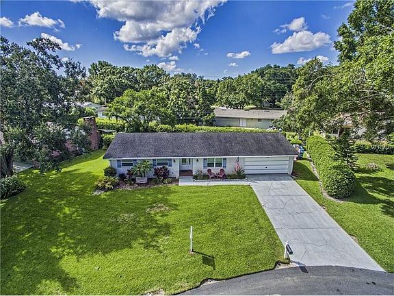 3rd image of 1509 Hallam Ct S