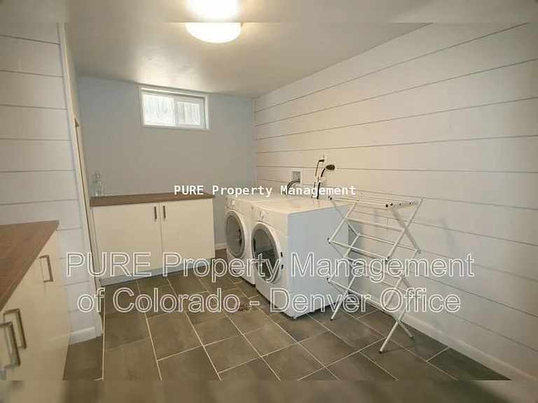 2255 S Clermont St — Photo 17