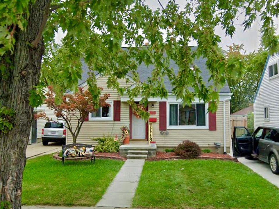 1st image of 23537 Deziel St N