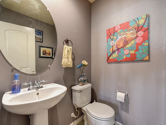4th image of 222 Chambord Way