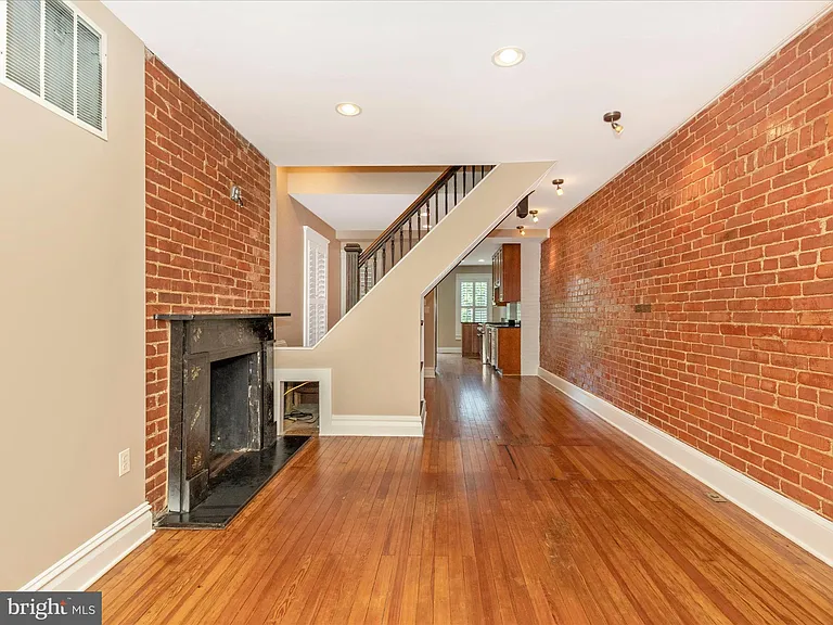 232 Dill Ave — Photo 28