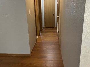 1207 SW Harvey St #B, Topeka, KS 66604