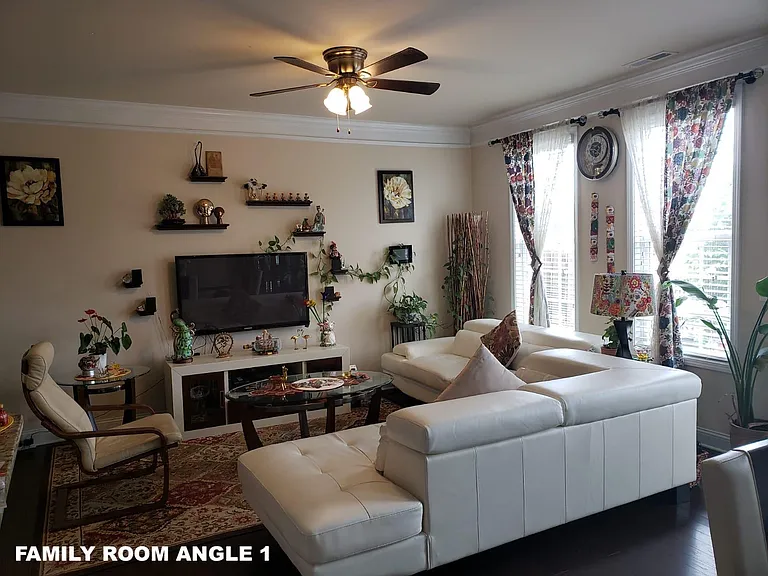 9615 Camberley Ave NW — Photo 8