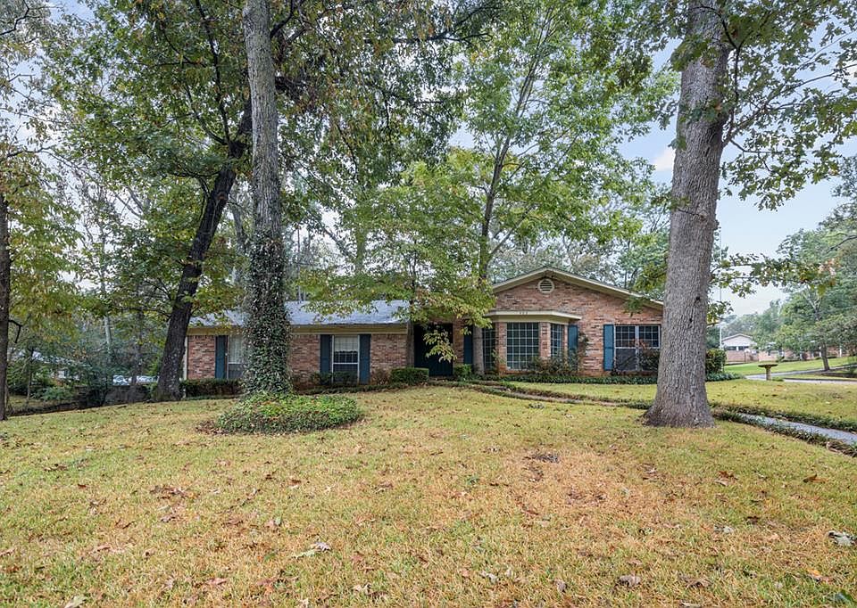 1st image of 402 Inwood Dr